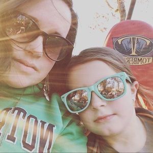 Meet your Posher, Erin